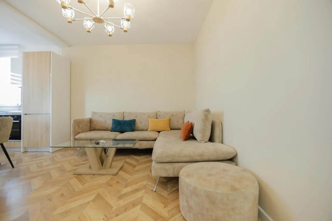 Miku Apartments-Luxury City View At Wilson Square Tirana Albania