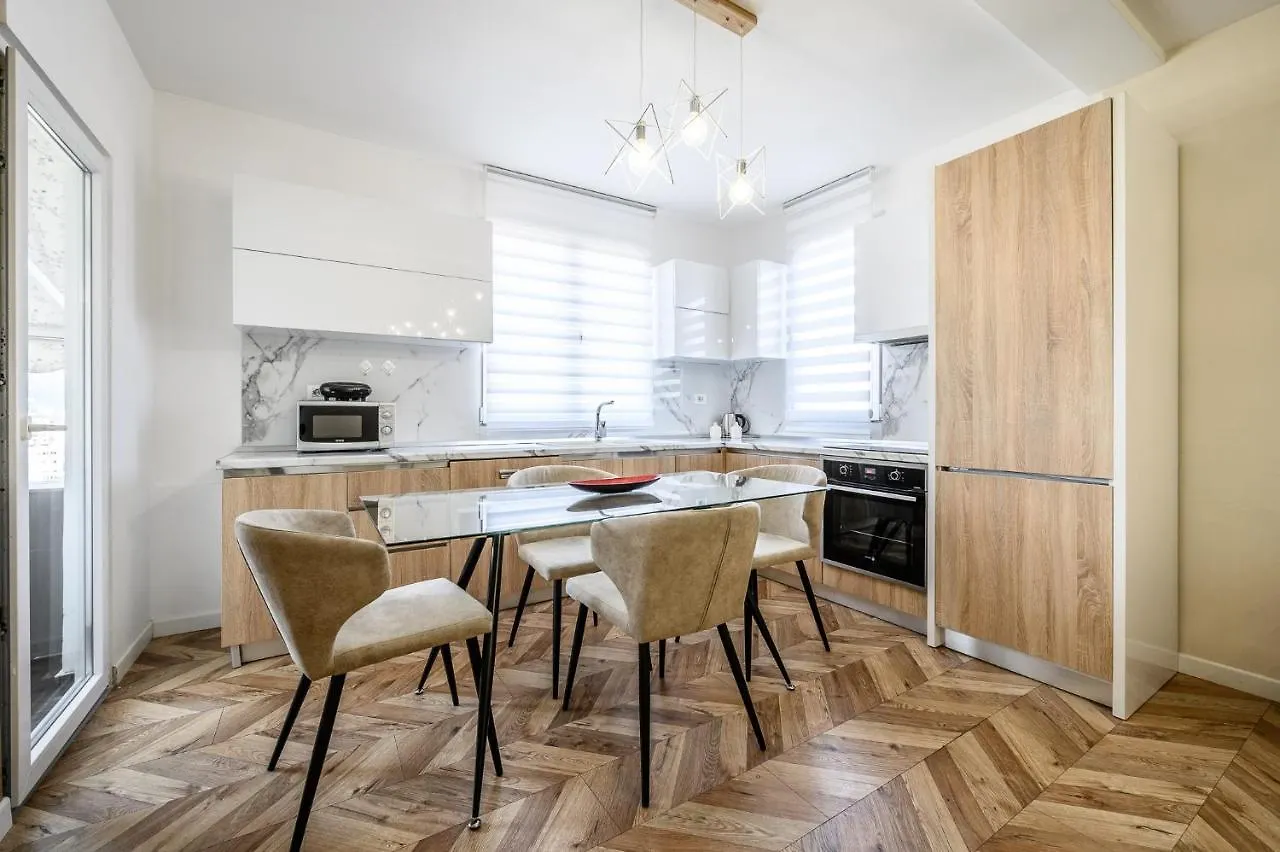 Apartment Miku Apartments-Luxury City View At Wilson Square Tirana