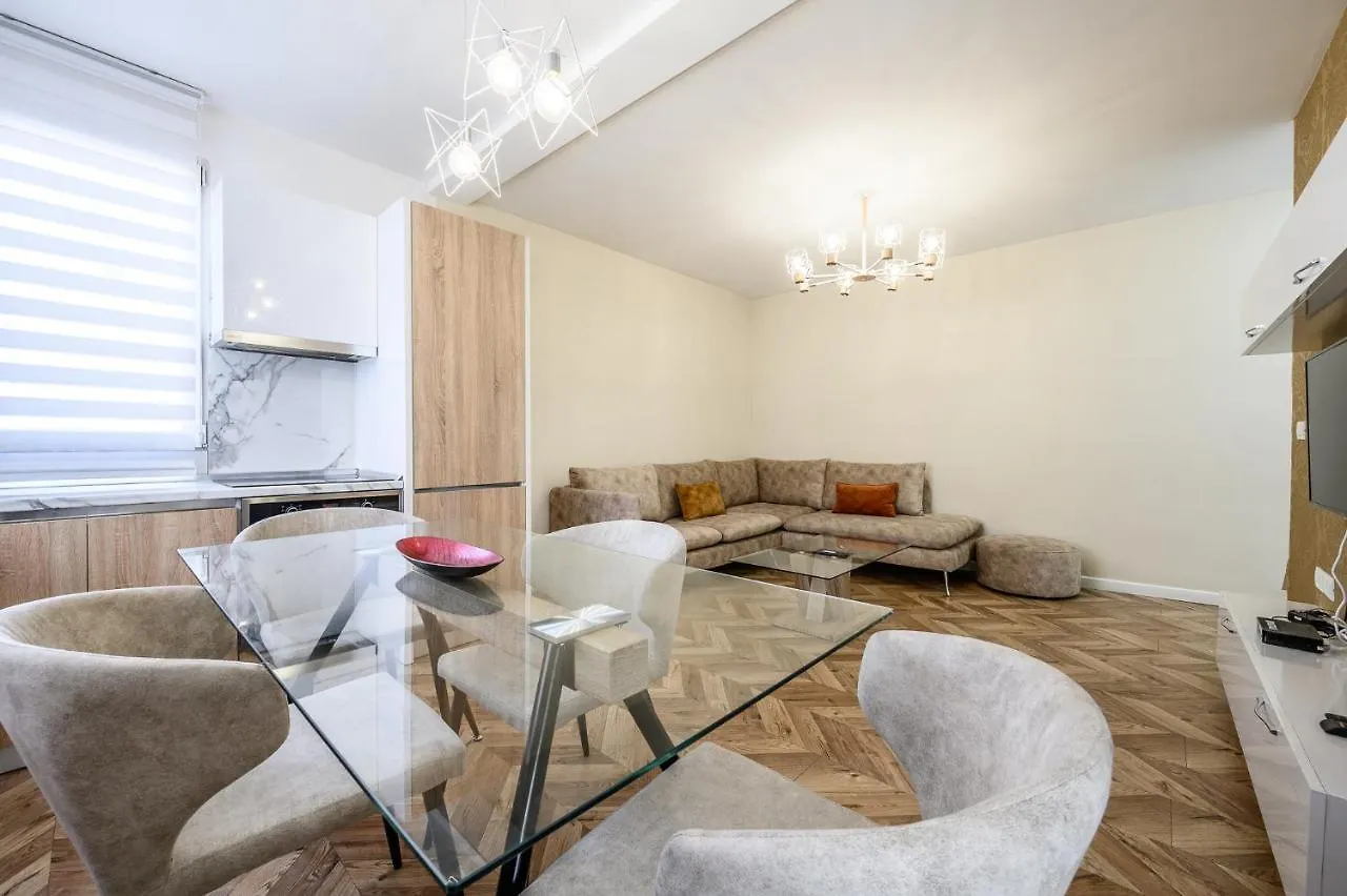 Miku Apartments-Luxury City View At Wilson Square Tirana Apartment