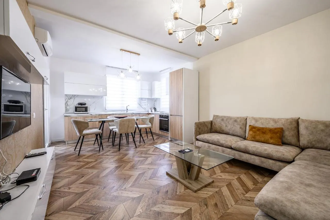 Miku Apartments-Luxury City View At Wilson Square Tirana