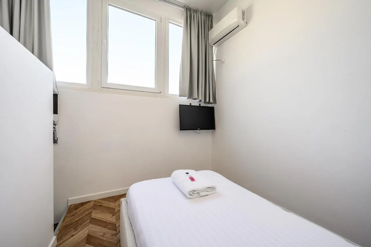 Miku Apartments-Luxury City View At Wilson Square Tirana
