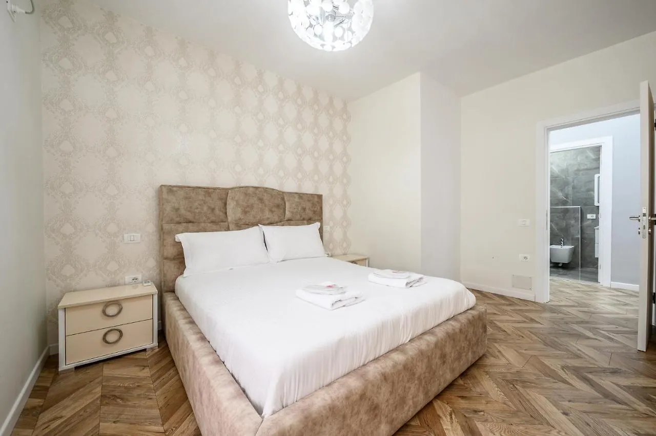 Miku Apartments-Luxury City View At Wilson Square Tirana 0*,  Albania