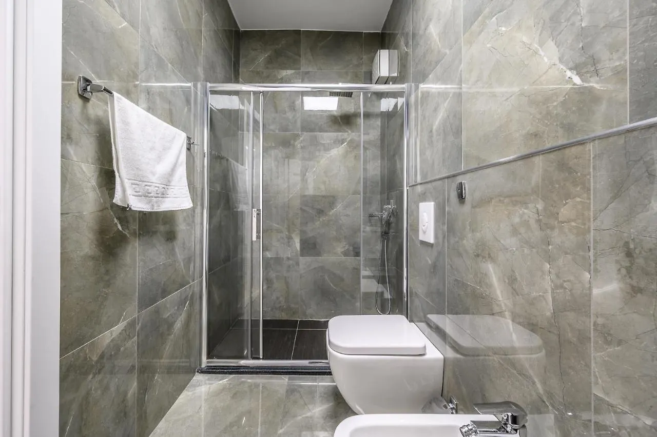 Miku Apartments-Luxury City View At Wilson Square Tirana Apartment